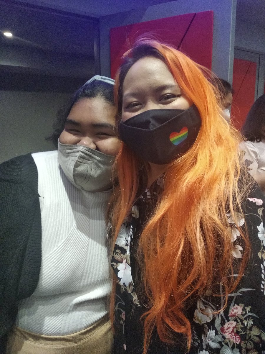 143Viceyy's tweet photo. Ang real reason kaya ako pumunta ng blockscreening 🫶 HAHAHAHAHAHAHAHA VICE GANDA WHO? ANDITO SI ATE REESE OH HAHAHAHAHA CHAR. Labyu ate @ViFeelings! https://t.co/mHKBWnkHp8