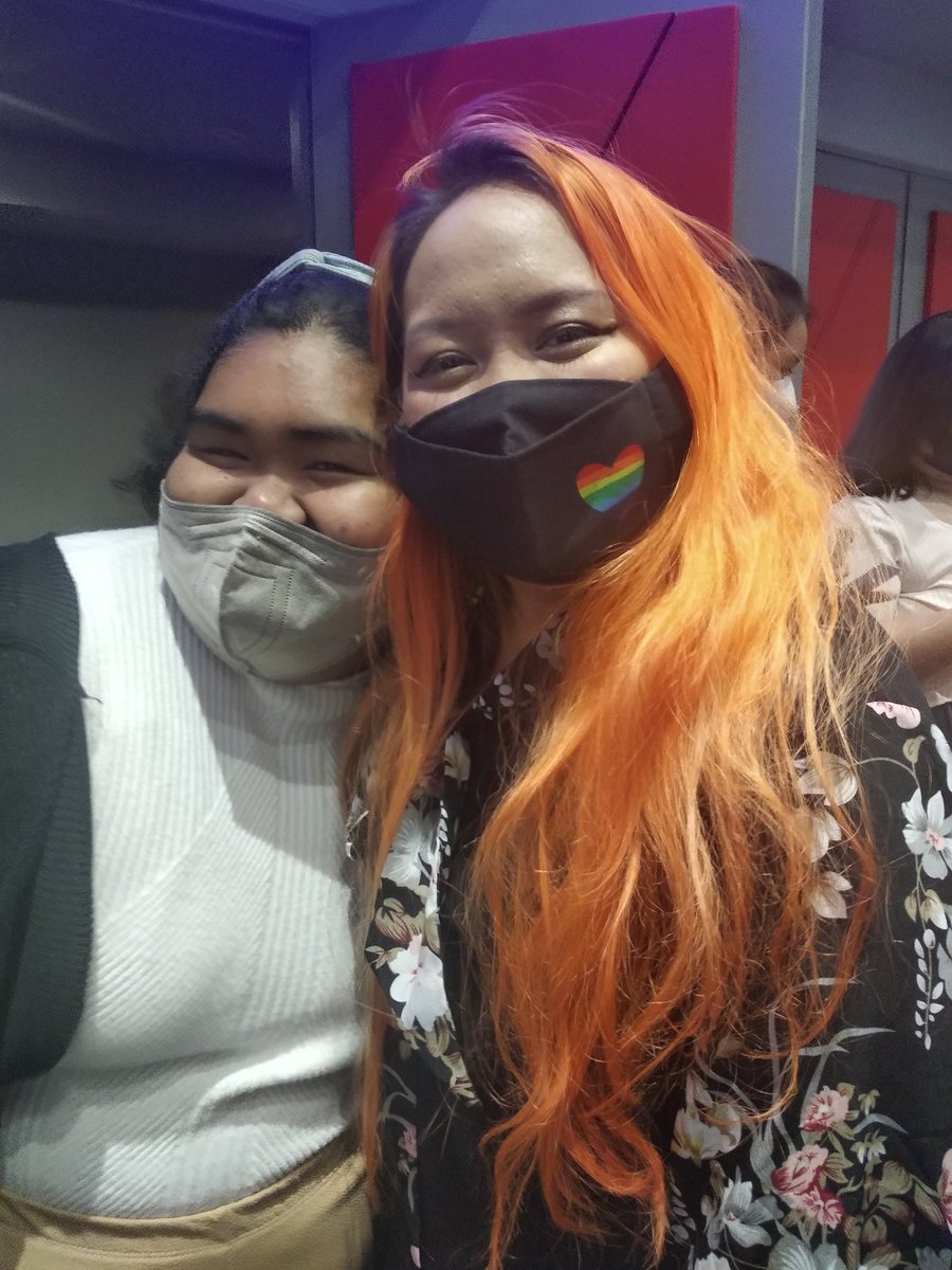 143Viceyy's tweet photo. Ang real reason kaya ako pumunta ng blockscreening 🫶 HAHAHAHAHAHAHAHA VICE GANDA WHO? ANDITO SI ATE REESE OH HAHAHAHAHA CHAR. Labyu ate @ViFeelings! https://t.co/mHKBWnkHp8