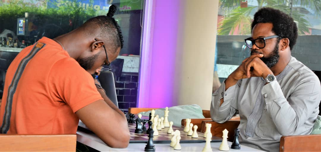 small smoke ⚪ tweet media