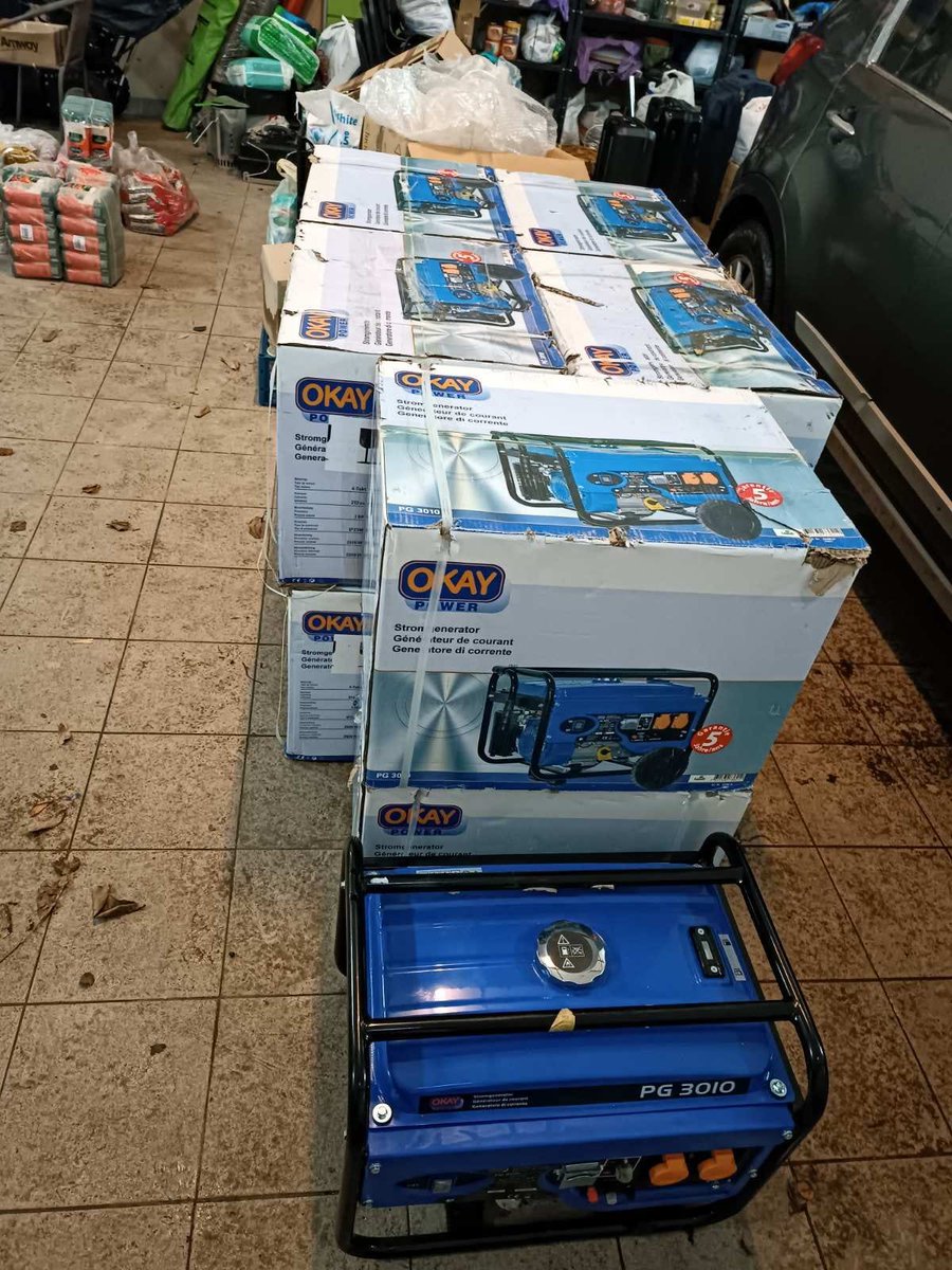 Rund 2.500 Kilometer von #Basel über #Lahr, #Krakowez und #Kalusch nach #Charkiw. Elf neue Generatoren sind am Ziel angekommen. 💪🇺🇦🇩🇪🇪🇺🇨🇭#standwithukraine #ukraine #GeneratorsofHope #generators #gemeinsameuropa #fckptn #deutschland