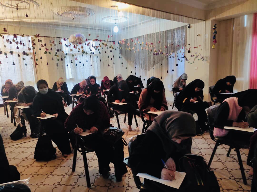 Roya Mahboob tweet media