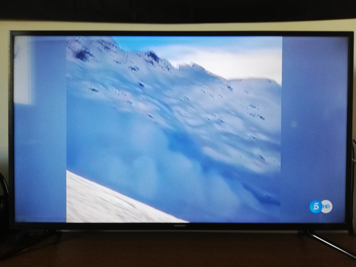 corsica_dx's tweet photo. Valencia is back on my TV today! On these pictures:
- DMAX on C46 MPE1
- Activa TV on C45 🏴☠️
- Telecinco HD on C43 MPE3
~833km, 13kW ERP for MPE 1 & 3.
#dxtv #tvdx #digital #Valencia #Corsica #tropo #uhf https://t.co/5LnT0e8u15
