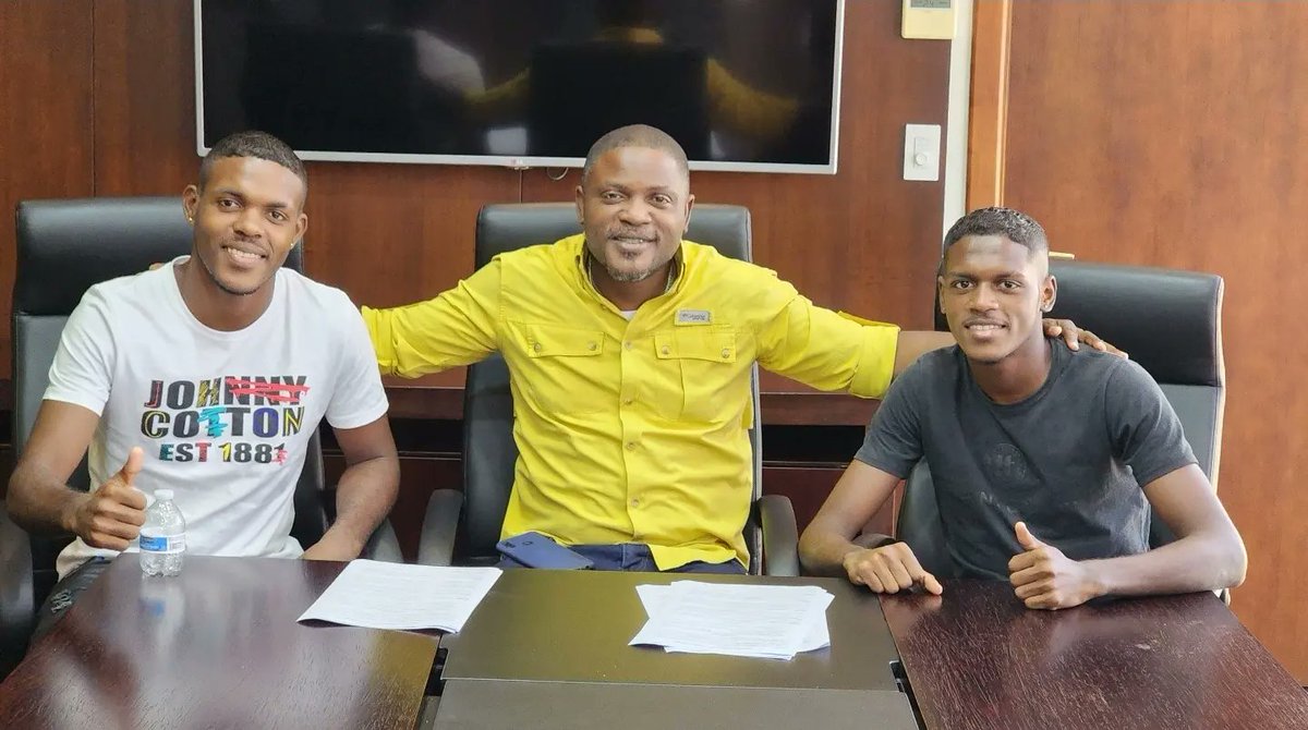 lafersm's tweet photo. ¡Una firma en familia!
Josue French y Ricardo French, ambos jugadores jóvenes  panameños sobresalientes en la LPF. 
Ambos han pasado por proceso de formación en la Prom y llamados a sus primeros equipos de LPF, obteniendo reconocimientos por su desempeño. 
¡Bienvenidos! https://t.co/uM4cAz0VcP