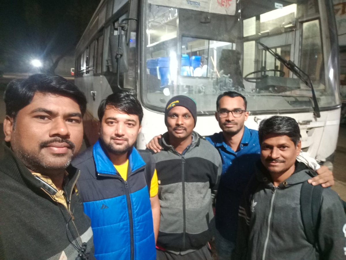 आम्ही येतोय #जुनिपेन्शनच वादळ घेऊन, राजस्थान,छतिसगढ ,झारखंड,पंजाब,हिमाचल प्रदेश नंतर आता माझा #पुरोगामि_महाराष्ट्र #जुनिपेन्शन देणारच अन आम्ही घेणारच✊
#पेंशन_संकल्प_यात्रा day 2
<a href="/mieknathshinde/">Eknath Shinde - एकनाथ शिंदे</a>  <a href="/Dev_Fadnavis/">Devendra Fadnavis</a>
<a href="/NANA_PATOLE/">Nana Patole</a>  
<a href="/VijayWadettiwar/">Vijay Wadettiwar</a> <a href="/vijaykbandhu/">Vijay Kumar Bandhu</a> 
<a href="/RRPSpeaks/">Rohit Pawar</a> <a href="/PawarSpeaks/">Sharad Pawar</a>