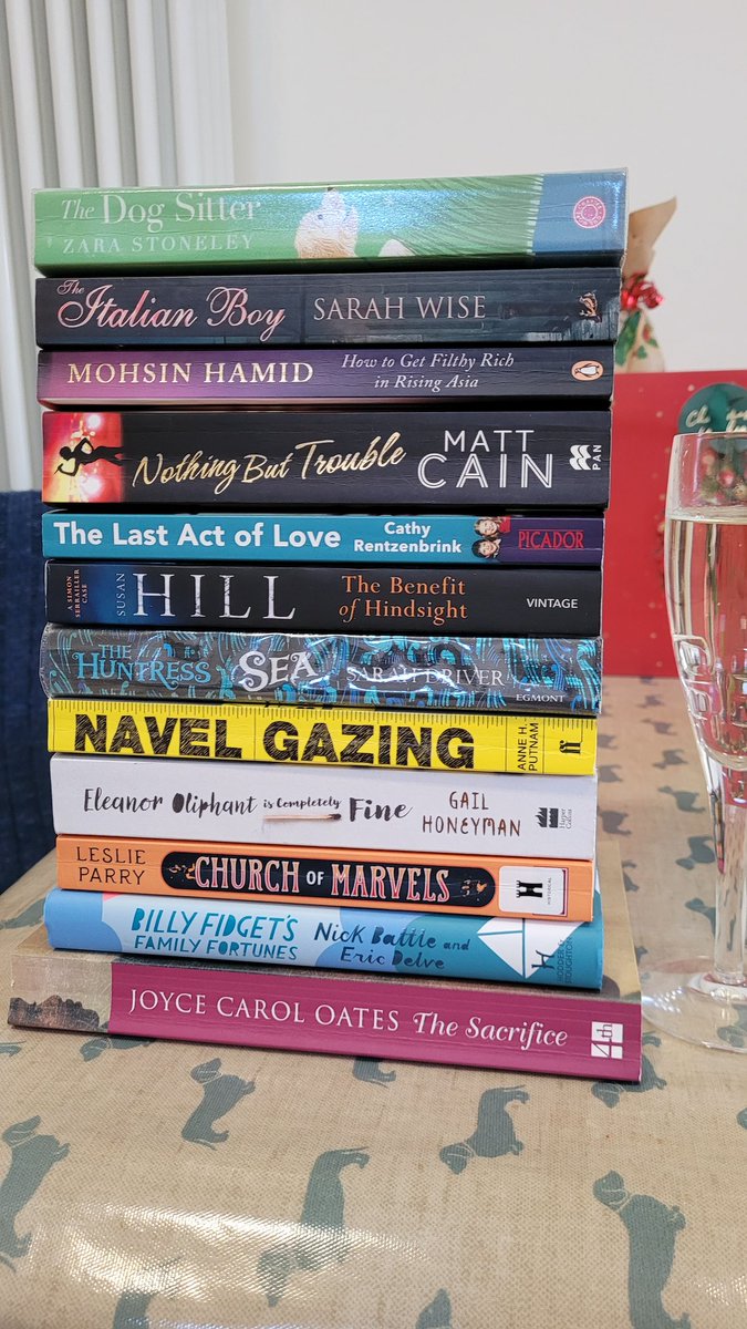 Laura Hands tweet media