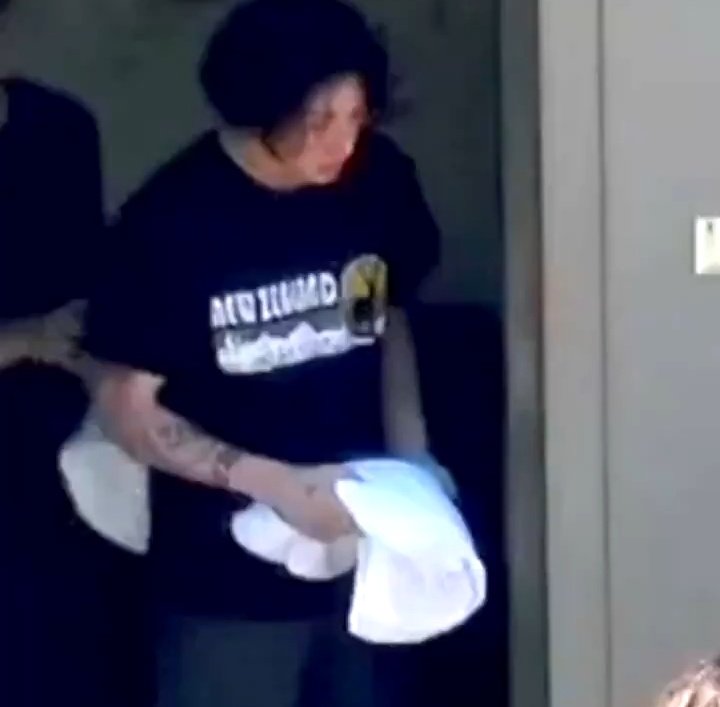 JeonJungkookuy2's tweet image. No sé en qué momento pasamos de ver los tatuajes de Jungkook de 144P pixelado , a Full HD 4K ,EN QUE MOMENTO??? 

I vote for #YetToCome by @BTS_twt for #BopOfTheYear