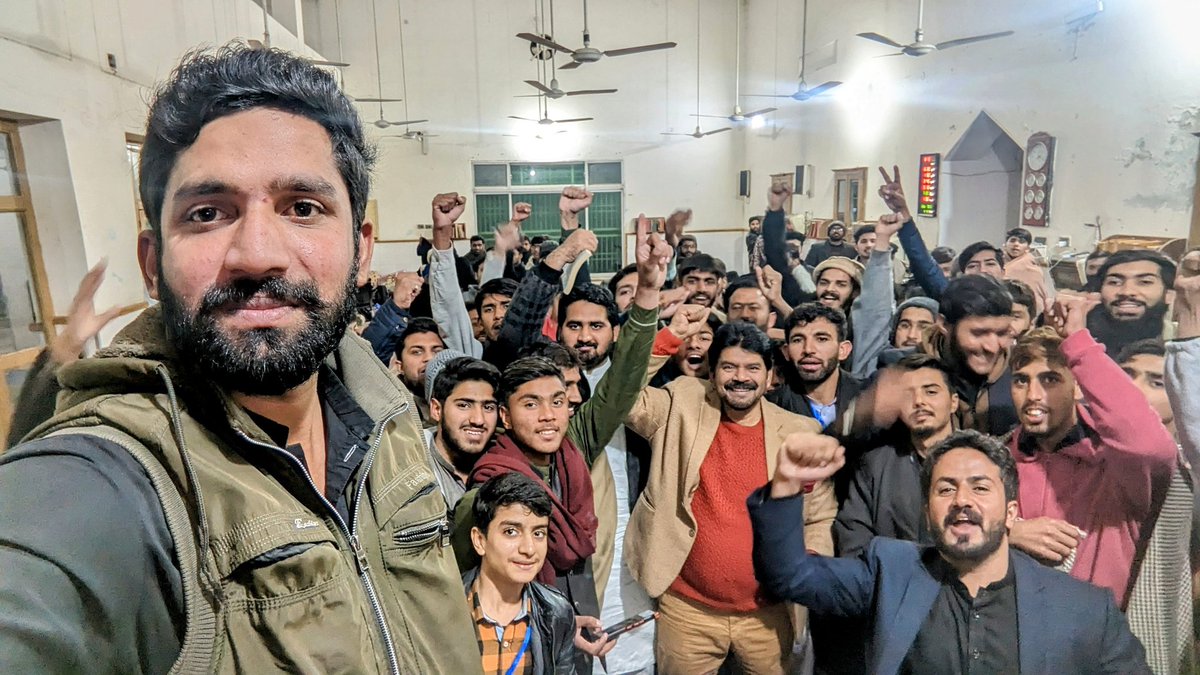 UmmahFirst313's tweet photo. تین روزہ تعمیر سیرت کیمپ 3.0
ورکشاپ: self Management and self development
ٹرینر : اختر عباس (معروف ٹرینر)
#sargodhadivision #DiamondJubileeOfJamiat #jamiatuos #75YearsOfJamiat #JamiatForStudents #UOS
#AkhterAbbas https://t.co/bNilaXUDr6
