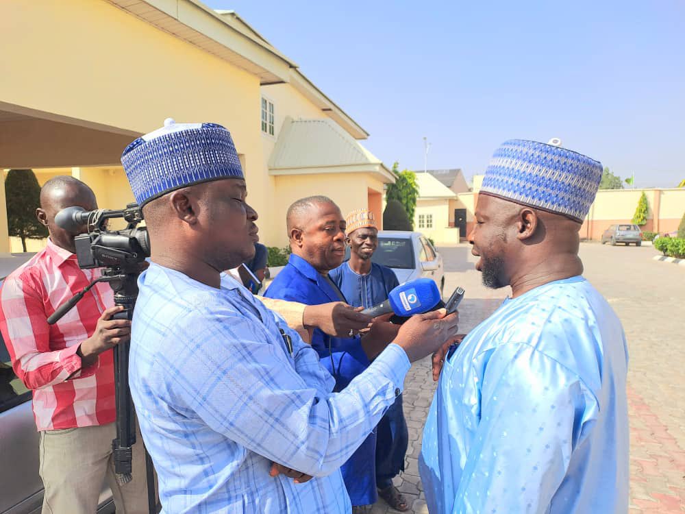 Amyraahtu's tweet photo. The @NEDCOfficialNg organizes a Three-Day Training of Registered Private Security Agents and Personal of Recognised Volunteer Security Groups with the Theme The Role of Informal Security Operatives in Combating Insecurity in the North-East of Nigeria.#NEDC #NEDCproject #NEDCBorno https://t.co/mGfpNUTTtP
