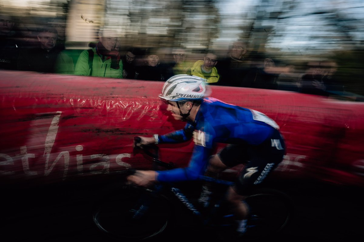 TrinityRacing_'s tweet photo. A Boxing Day to remember for @camerooney_ …. 9th in Gavere World Cup, two races two top tens, what a start to his cross season👏👏
#iamspecialized #funisfast #zippspeedweaponry #wahooligan #sram
📷 Billy Lebelge https://t.co/pGyFdq67Qk