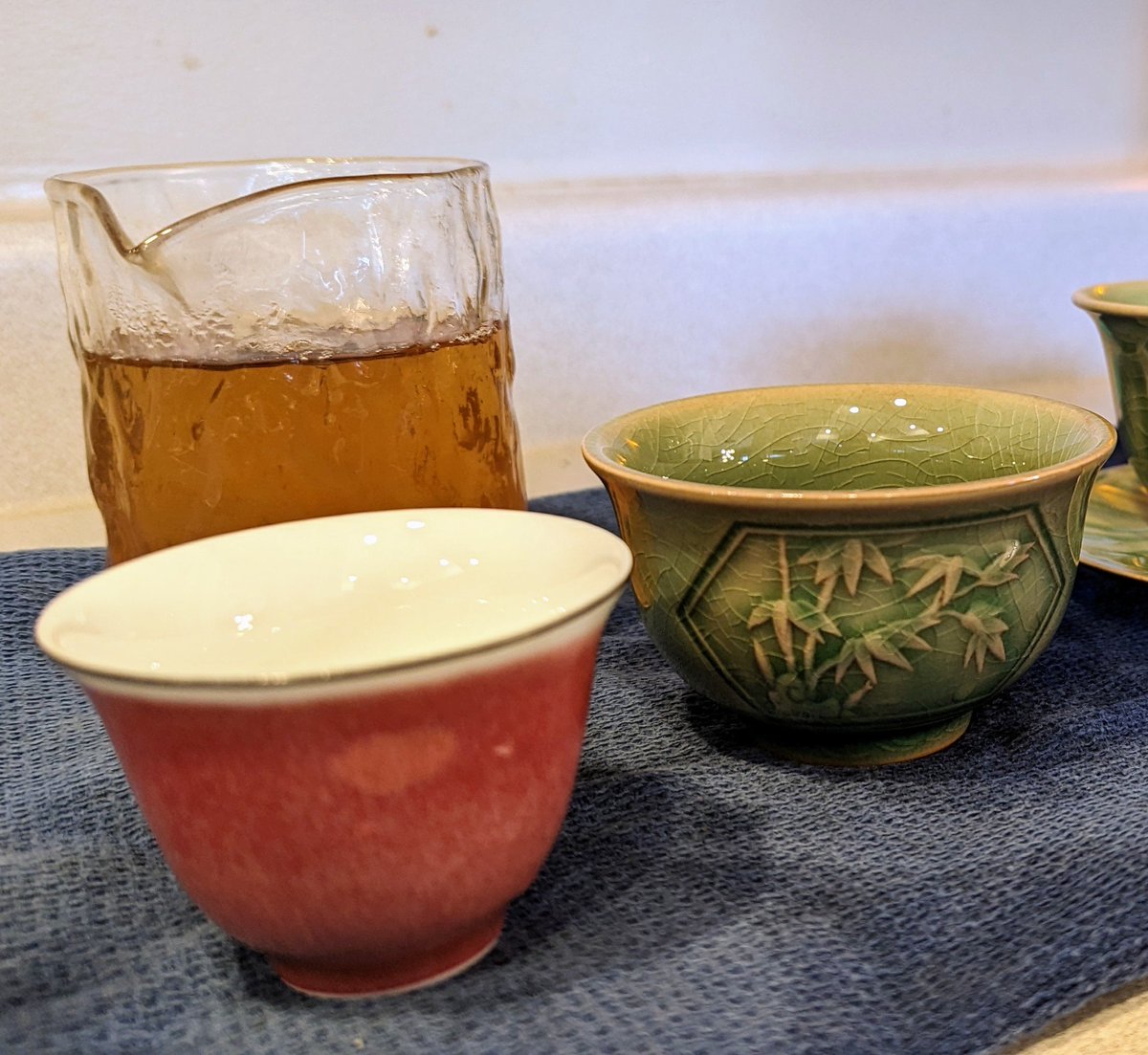 #MerryChristmas, tea peeps. 
May all your days be full of 🙏 and
🫖🍵🔴🟢🎁⛄🎄🎅🦌🎁🍵🫖
<a href="/white2tea/">white2tea</a>