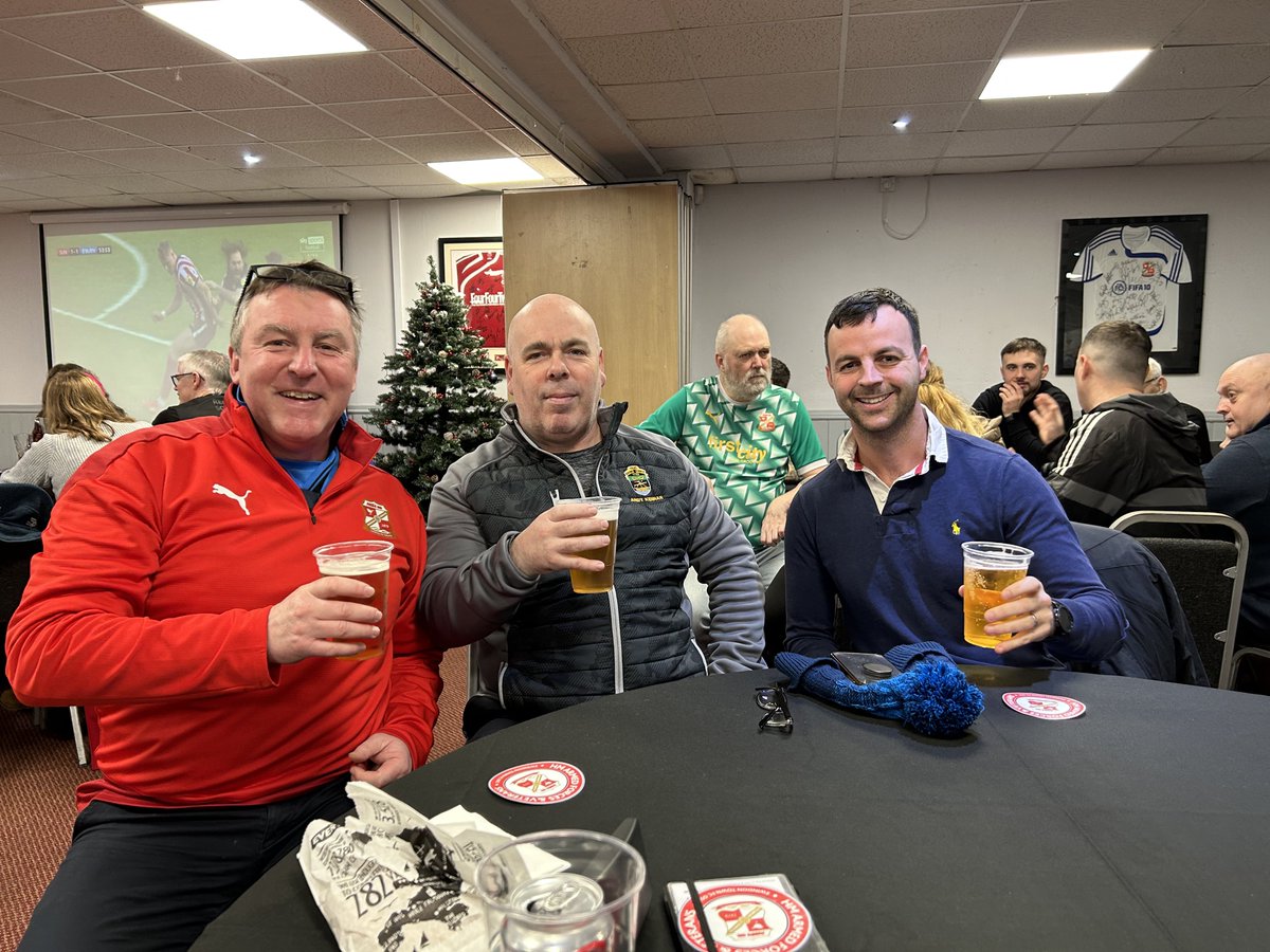 Crafty_General's tweet photo. Boxing Day football. 🔴⚪️ #STFC @IzSTFC @KeehlanP @ClaireFollit and @T_STBL https://t.co/h2mU5uzAxg