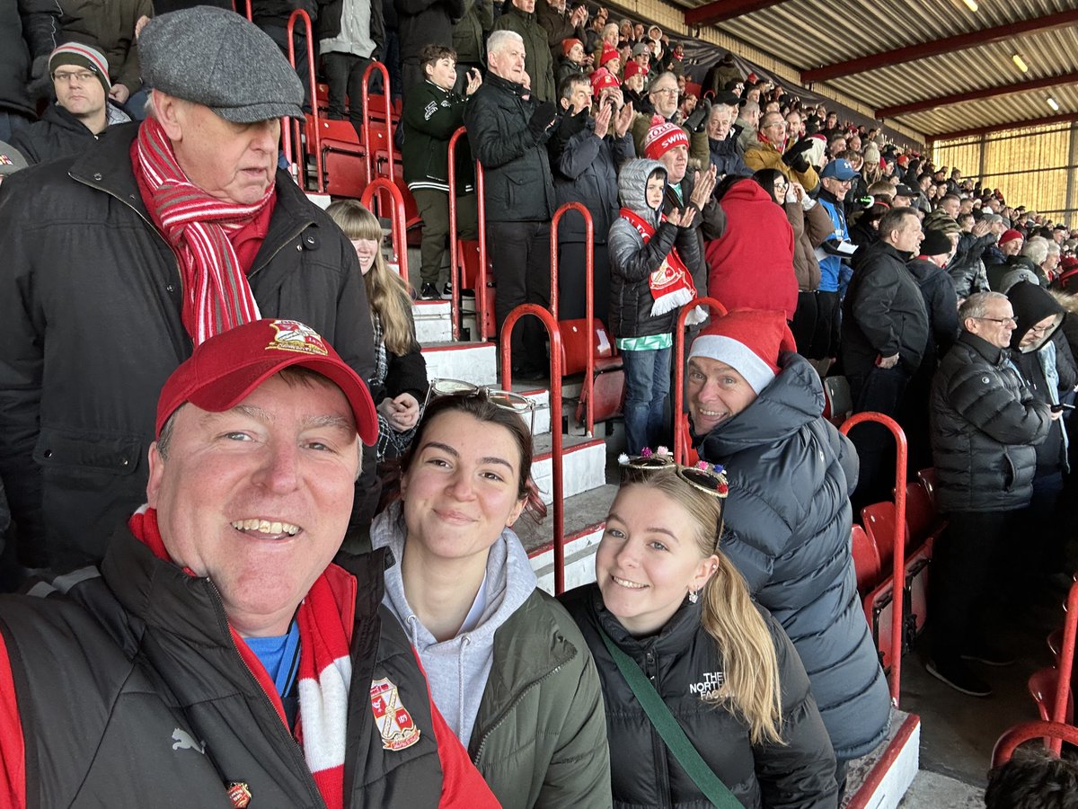 Crafty_General's tweet photo. Boxing Day football. 🔴⚪️ #STFC @IzSTFC @KeehlanP @ClaireFollit and @T_STBL https://t.co/h2mU5uzAxg