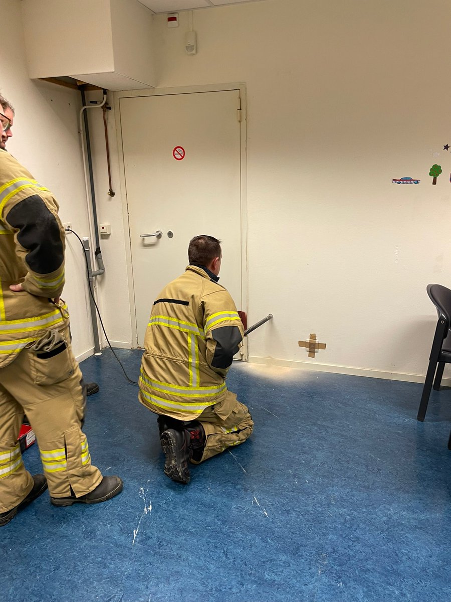 Even een paar stoelen halen liep iets anders af. Opgesloten in een kluis. Wij hebben deze persoon bevrijd.
#TS5131