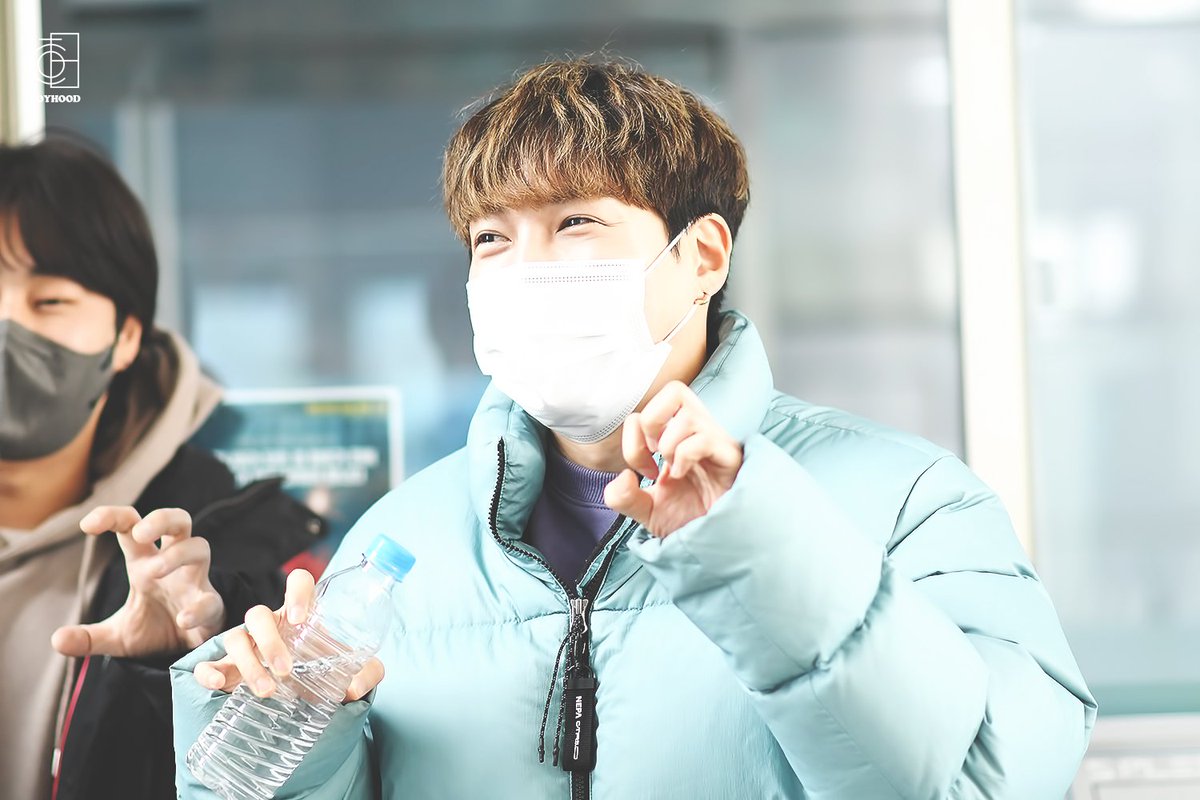 boyhood_dp's tweet photo. 220202 TBS 조현아와함께 딕펑스 김태현 출퇴근 8P
📎https://t.co/6AUX1Rh1Qa
#딕펑스 #DICKPUNKS #ディックパンクス #김태현 https://t.co/hfGzxEdPac