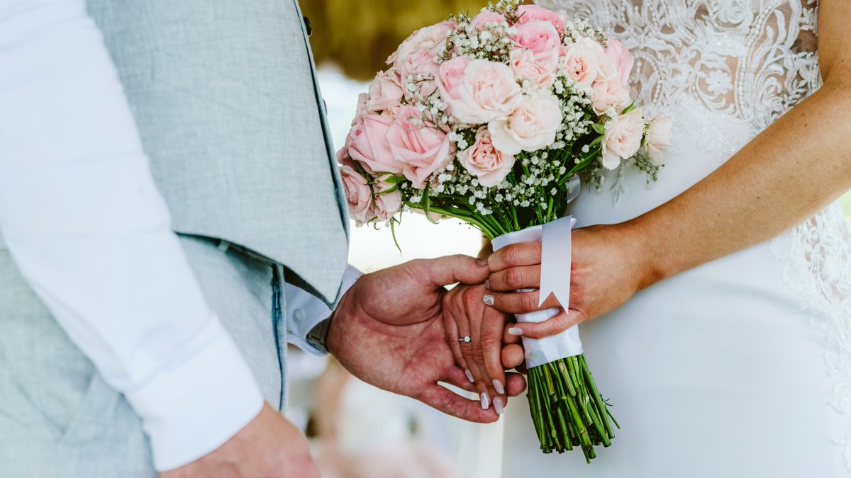 PRWeddings's tweet photo. "Happily Ever After" is our favorite thing at Palace Resorts 🥰✨ Choose the property that fits your needs and those of your guests. Learn more 🎉🤩

#DestinationWeddings #CelebrateLove #PalaceResortsWeddings #CatholicWeddings #SymbolicWeddings https://t.co/iNCy0GQxqP