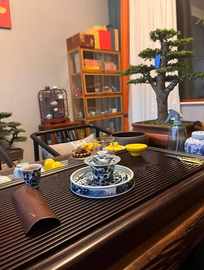 Simple tea room decoration, giving a different feeling and taste