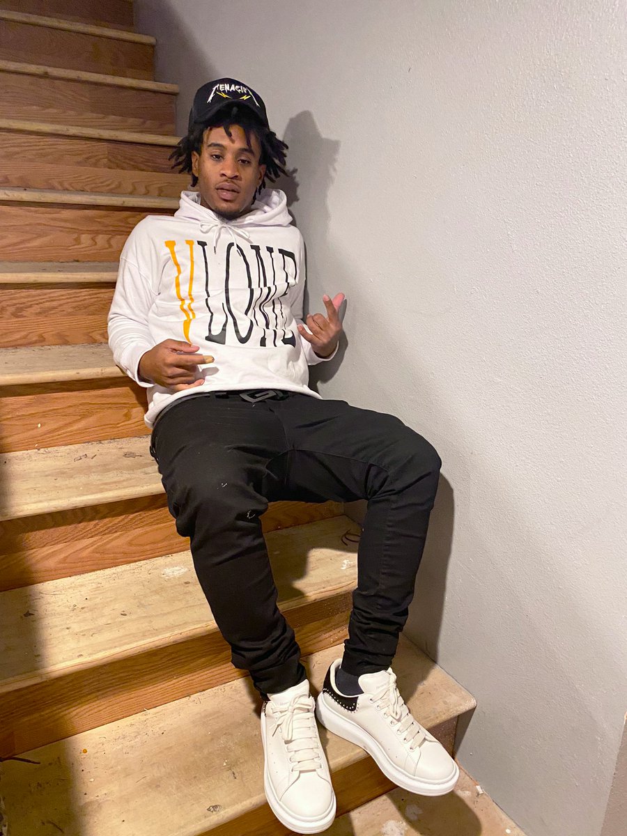 lit_trevv's tweet photo. Live and Die VLone https://t.co/PIdLPkDupD