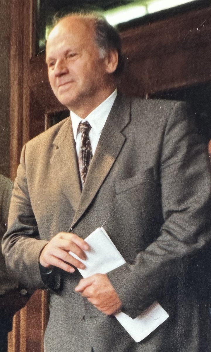 JJansaSDS's tweet photo. Njemu smo v največji meri dolžni zahvalo za samostojno Slovenijo. 🇸🇮 #JožePučnik #Dansamostojnostiinenotnosti https://t.co/e8auBm9nfJ
