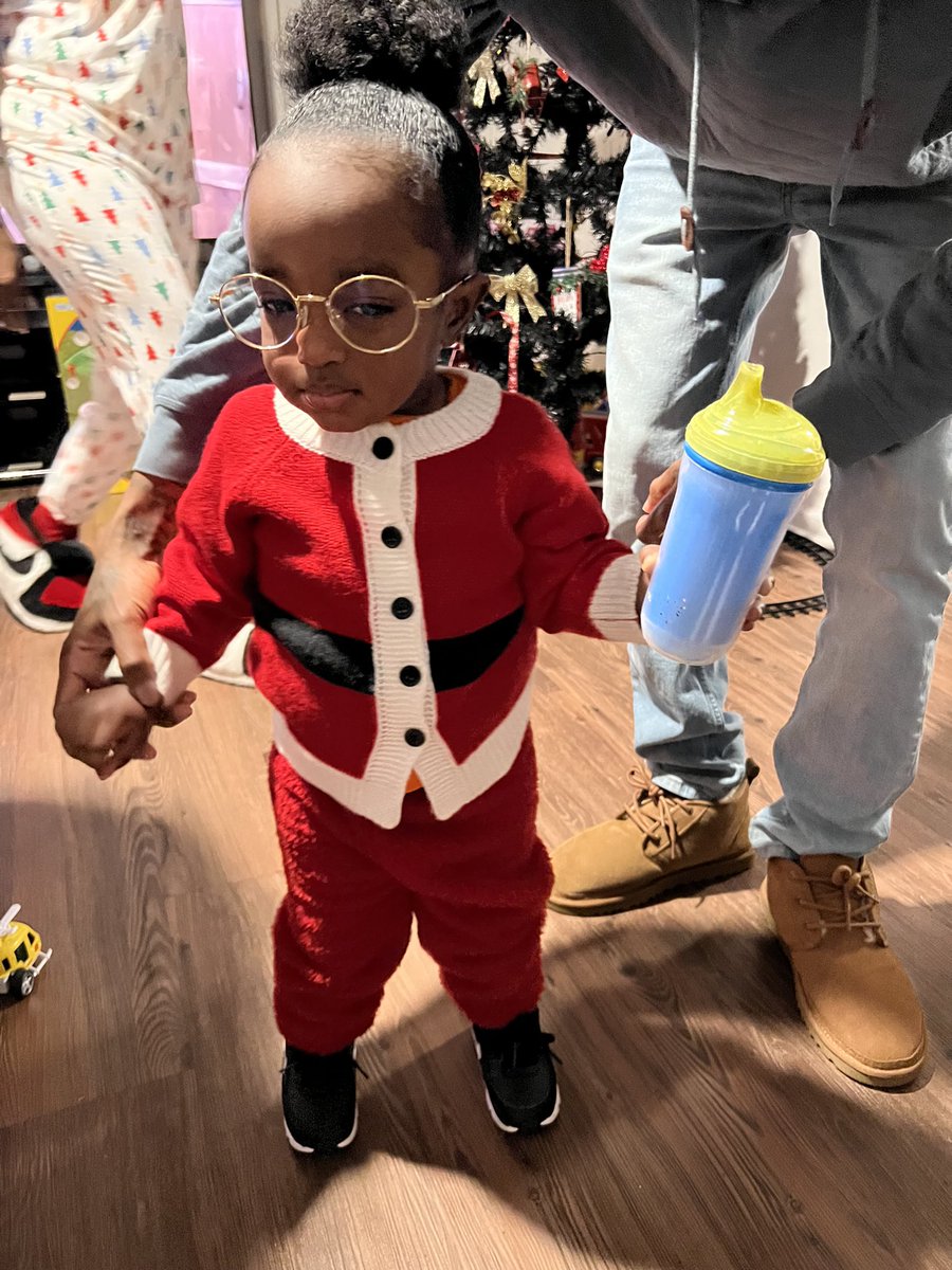 DBDaChosen1's tweet photo. Christmas 22’ https://t.co/B1QjqsCSNH