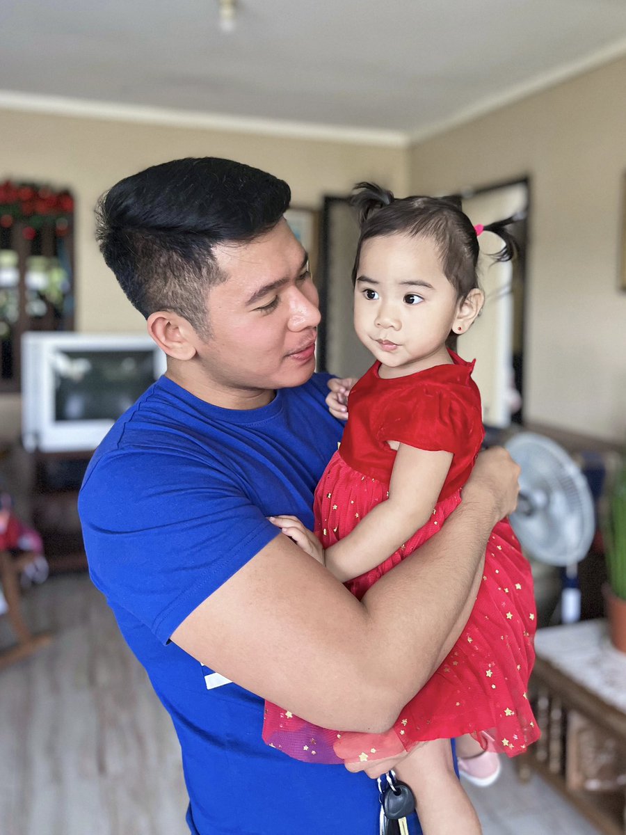 Russelcabida29's tweet photo. Merry Christmas everyone 🎄❣️🫶🏻
#frommyfamilytoyours #HappyHolidays https://t.co/X37S8T8y91