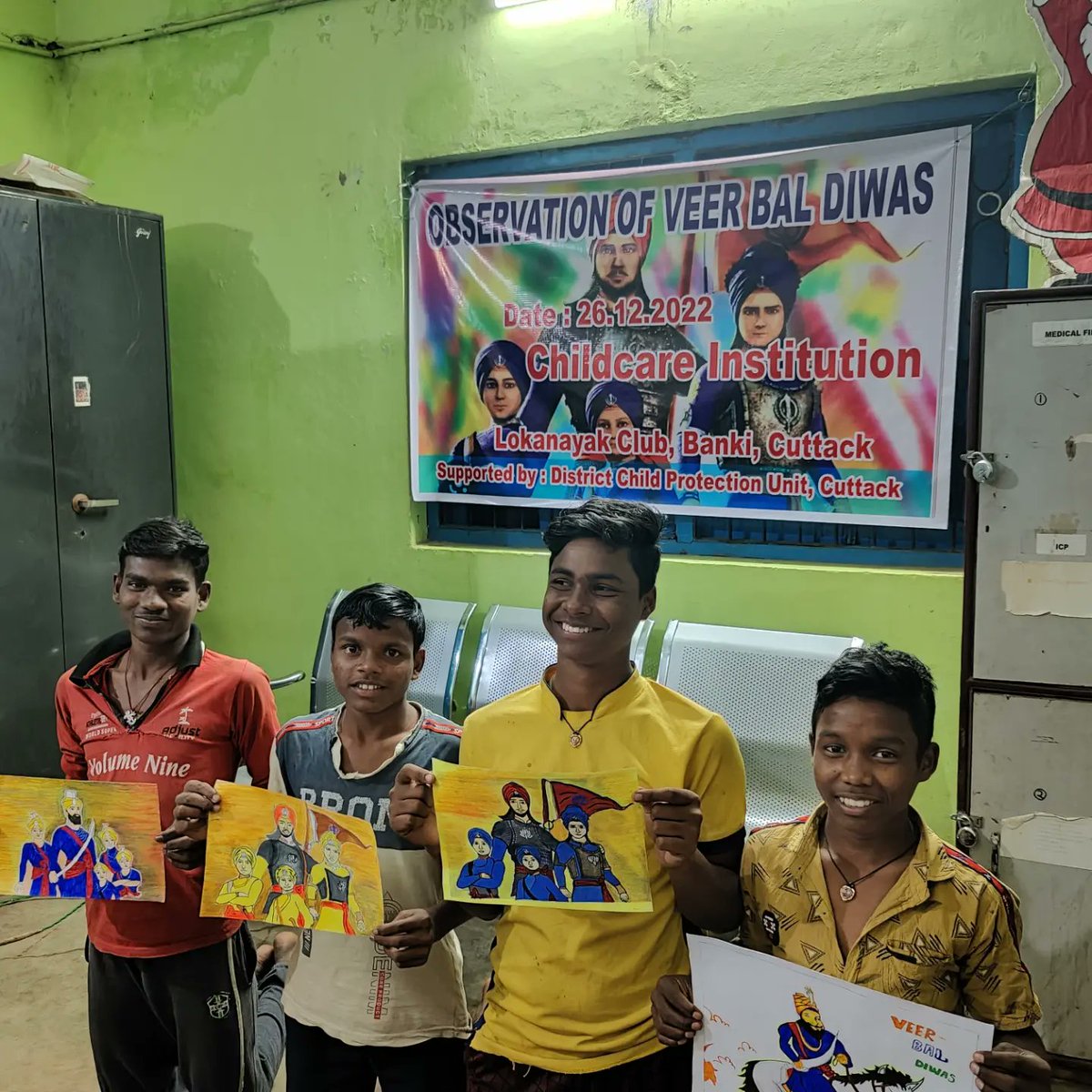 CciOdisha's tweet photo. Observing #VeerBalDiwas to remembering the sacrifice and bravery of the little ones to protect their self respect and motherhood....

#GuruGobindSingh
#patriotism
#selfrespect
#united
#Veer_bal_diwas 
@mission_shakti @MinistryWCD @OSCPSOD @OSCPSODISHA @UnitDistrict @WCDOdisha https://t.co/2uHrcSimPn