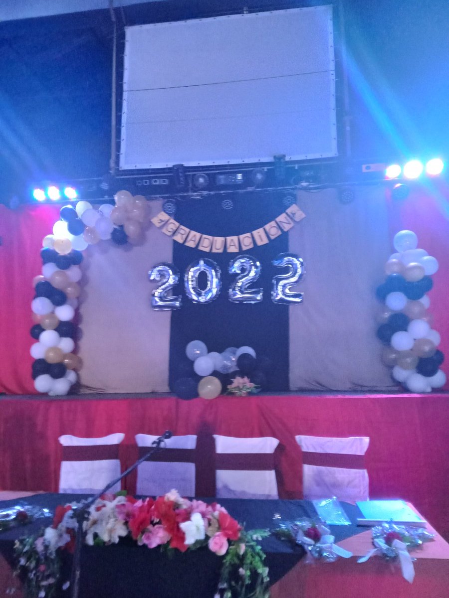SunyGarca1's tweet photo. Realizamos hoy en #JagueyEnVictoria #Matanzas Graduación de los estudiantes de Ciencias Médicas. FELICIDADES 
#CubaPorLaSalud @DiazCanelB @SuselyMorfaG @IvnMartnezIzqu1 @DmsJaguey @Yosveny1 @WongCorrales @dr_semper @UCM_Matanzas @AmppGrande @japortalmiranda @mariofsabines https://t.co/l4dcoY8IxR