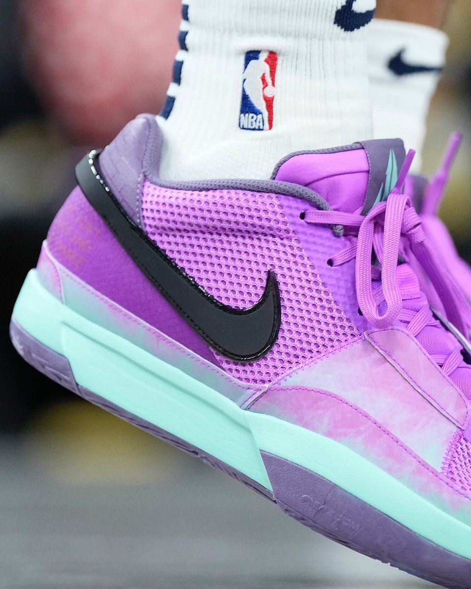 SLAM Kicks tweet media