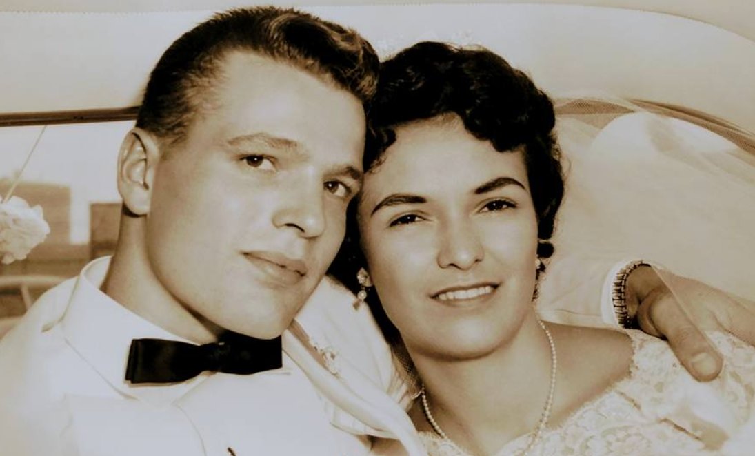aVoice4ALS's tweet photo. 19 yrs ago today, Mom gained her angel's wings.

We lost her to #amyloidosis, a #raredisease that afflicts 5k/yr.
Symptoms missed for yrs. Once dx'd, she only lived 7 months. Now my aunt has it too.

Mom's Legacy
"In all that you do, do everything in love"
~1 Cor. 16:14
#ALECT2 https://t.co/dRA9EjPaie