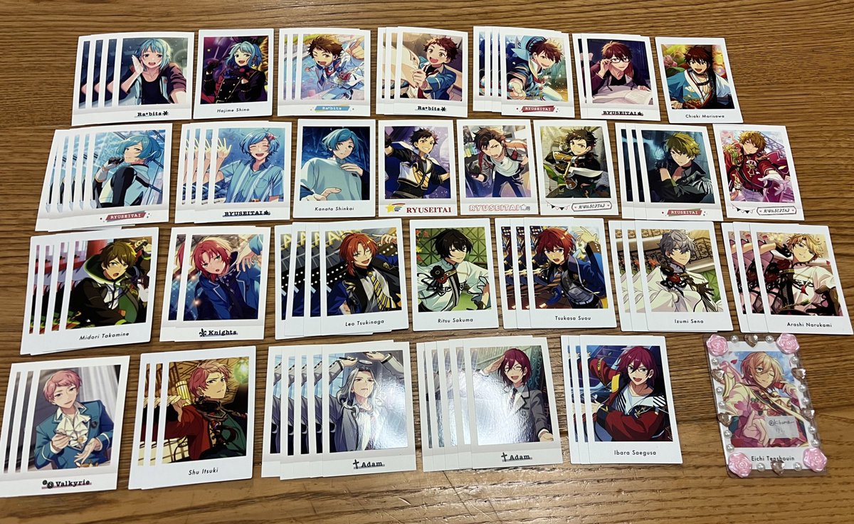 Kikama__'s tweet photo. 【交換】あんスタ ぱしゃこれ ぱしゃっつ

譲）画像のもの

求）6〜7枚目 
その他でも検討させていただきます◎

箔押し↔箔押し

お気軽にお声掛けください https://t.co/CWNUfv2K69