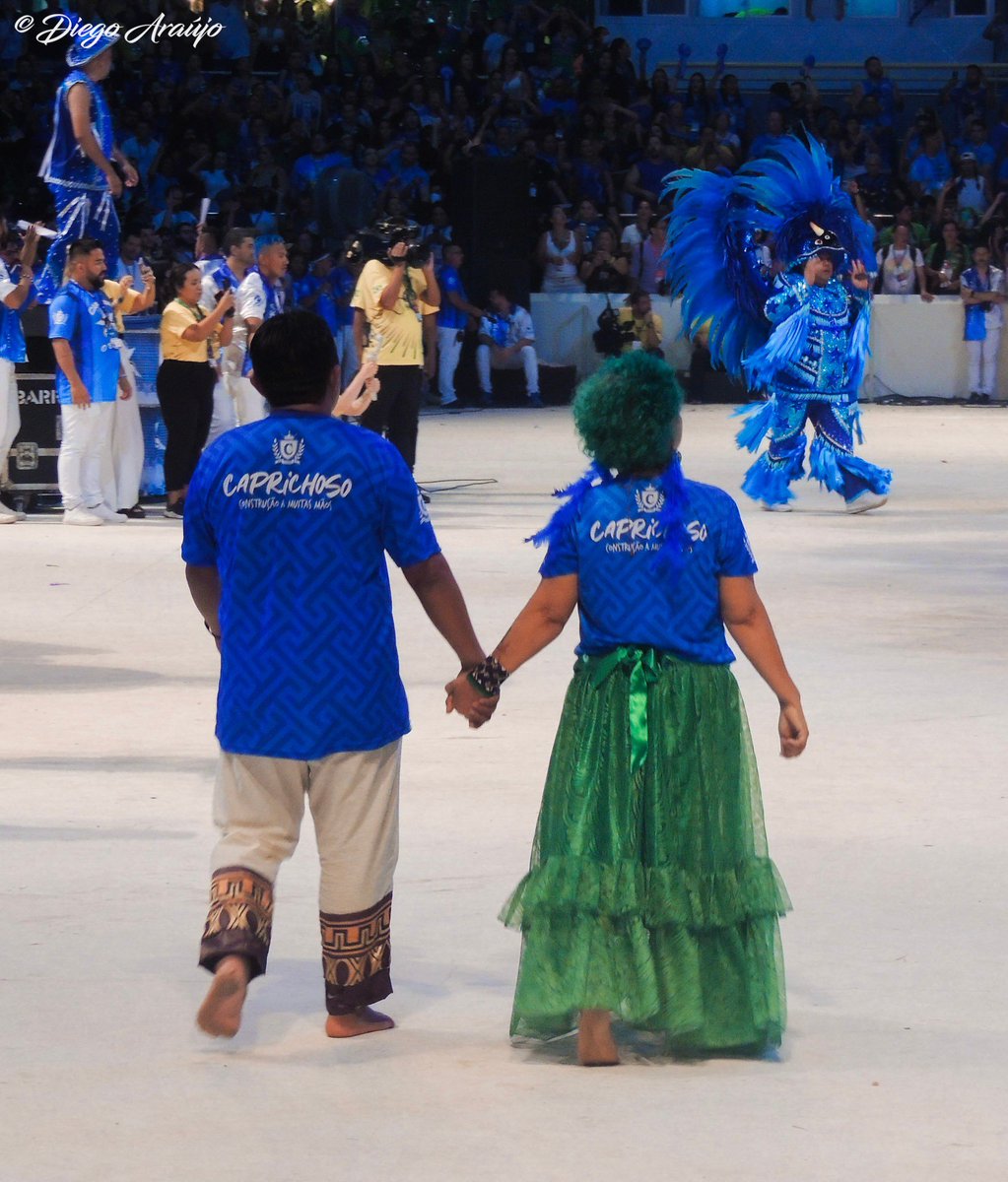boicaprichoso's tweet photo. sempre lutamos ao lado dos povos indígenas e das populações tradicionais. 

Foi assim no Festival 2019 quando trouxemos para arena as denúncias de David Kopenawa , em 2022 com @Dario_Kopenawa e a luta de @AngelaFloresta .
Vamos em frente, marchar ao lado dos povos da floresta! https://t.co/54lCwbm7oo