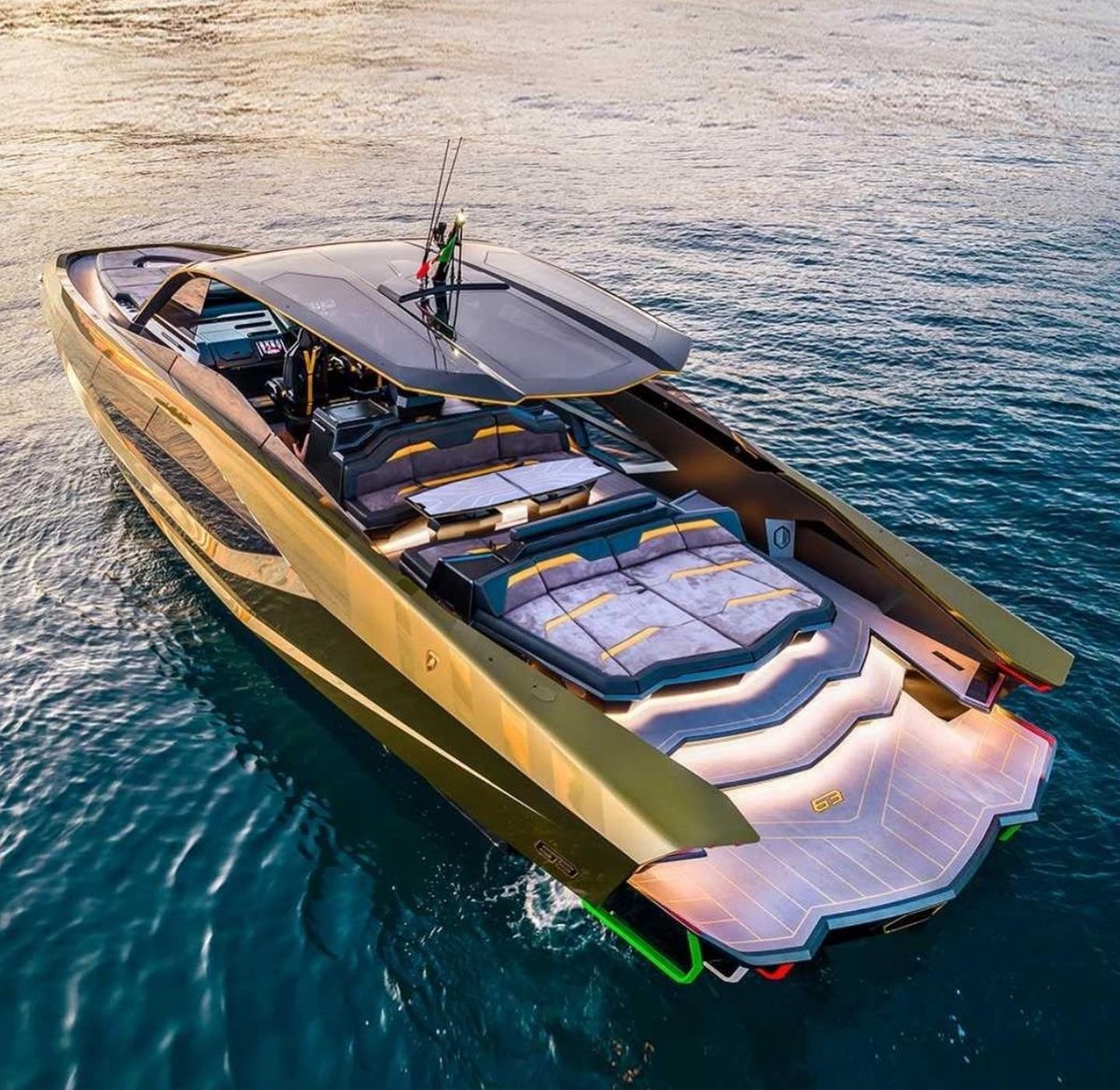 DailyLamboTM's tweet photo. Lamborghini 63 Motor Yacht 💫 https://t.co/4bvmgHKlrC