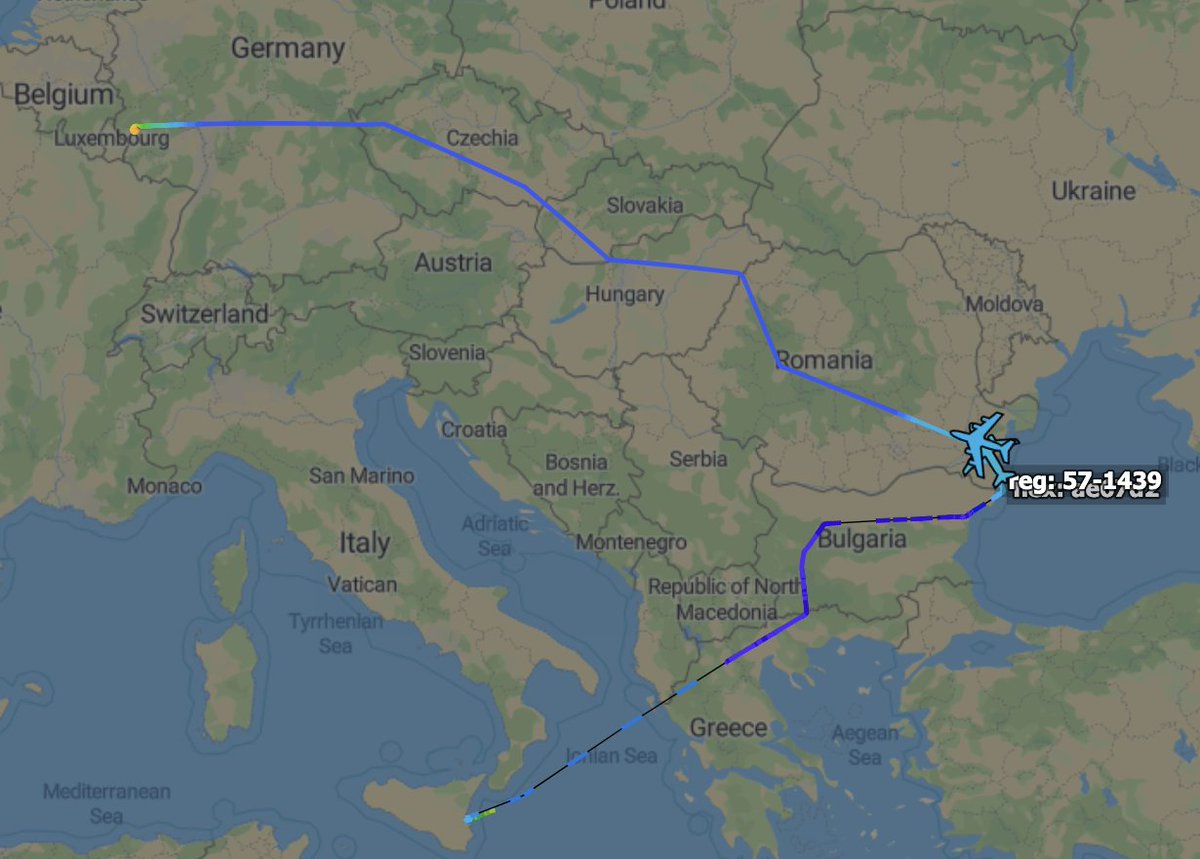 TheSnoopySnoop's tweet photo. US Navy P-8A Poseidon #AE67D2 from Sigonella meeting USAF KC-135 Stratotanker 57-1439 #AE0359 for gas at 20,000ft NW of Constanta, Romania
#AvGeek #Planespotting #haveglass #aviation https://t.co/kt9tqAb0mO
