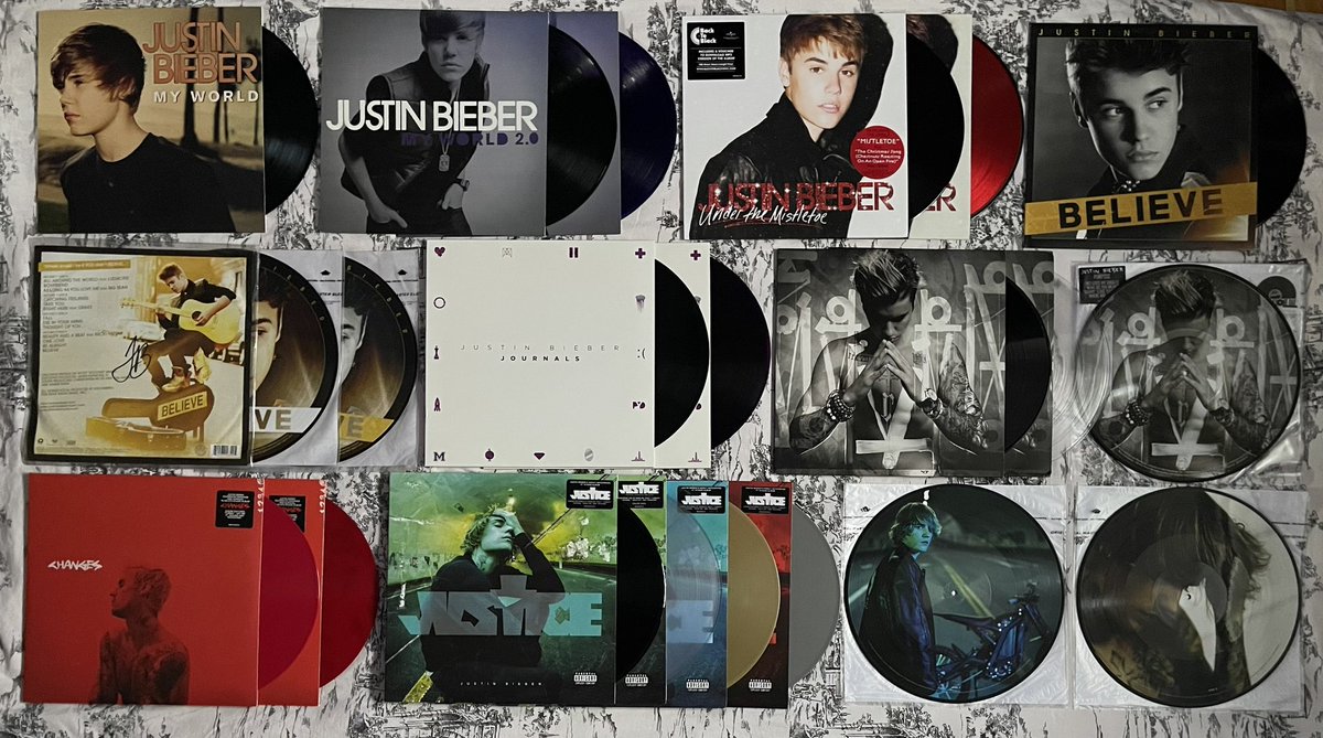 3rdDec2011's tweet image. My 2 year update if someone cares 🥹
I completed the vinyl and cassettes collection but still need a handful cds (i have a list). And hopefully i’ll find some signed stuff!