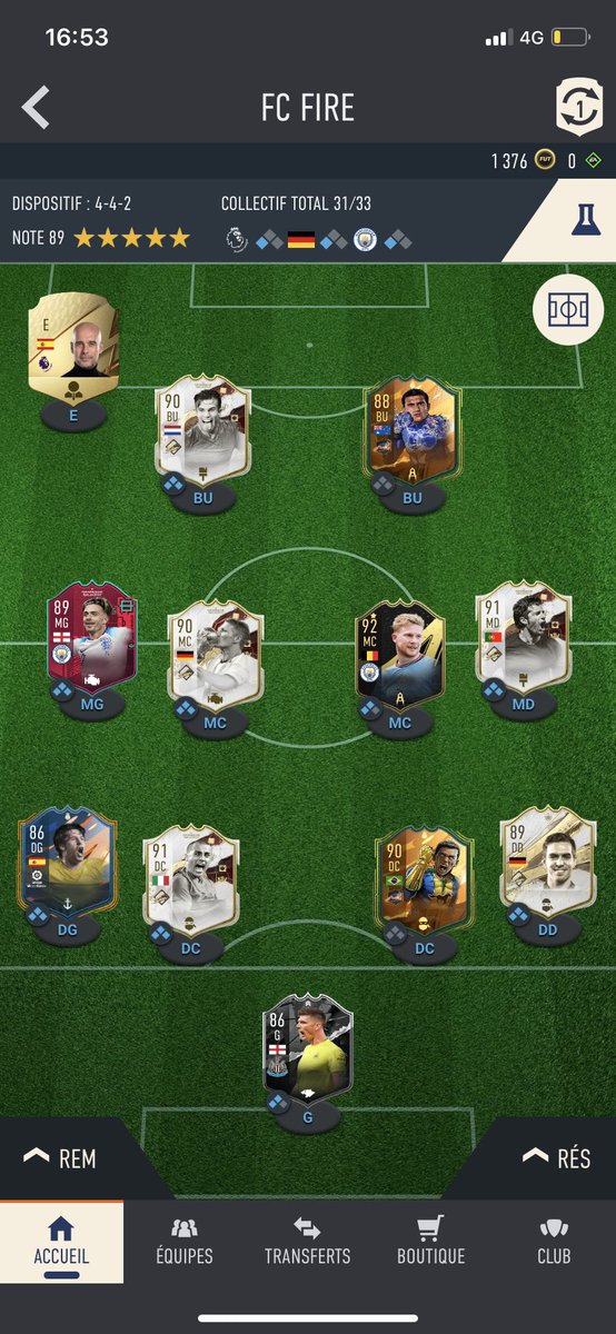 benjamin_vallon's tweet photo. @TwinsFifaHD Salut ! Voici mon équipe full invendable. Je joue en 4-4-2 . https://t.co/88ktUKpp8Z