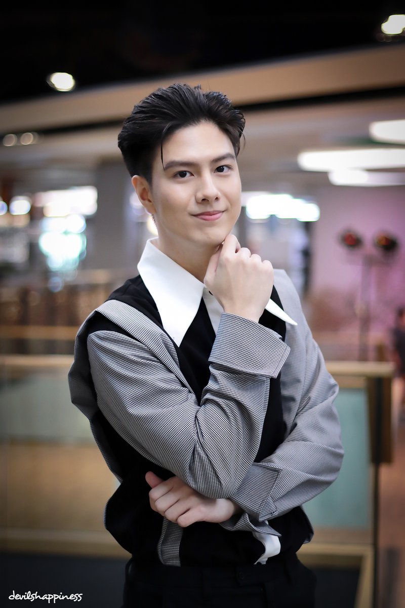 devilshappiness's tweet photo. ไม่เจอกันนานไปแล้ววว
@getnaja4
#Getsrw
#MomentsOfLoveTheMovie https://t.co/ZhIp5P7gUx