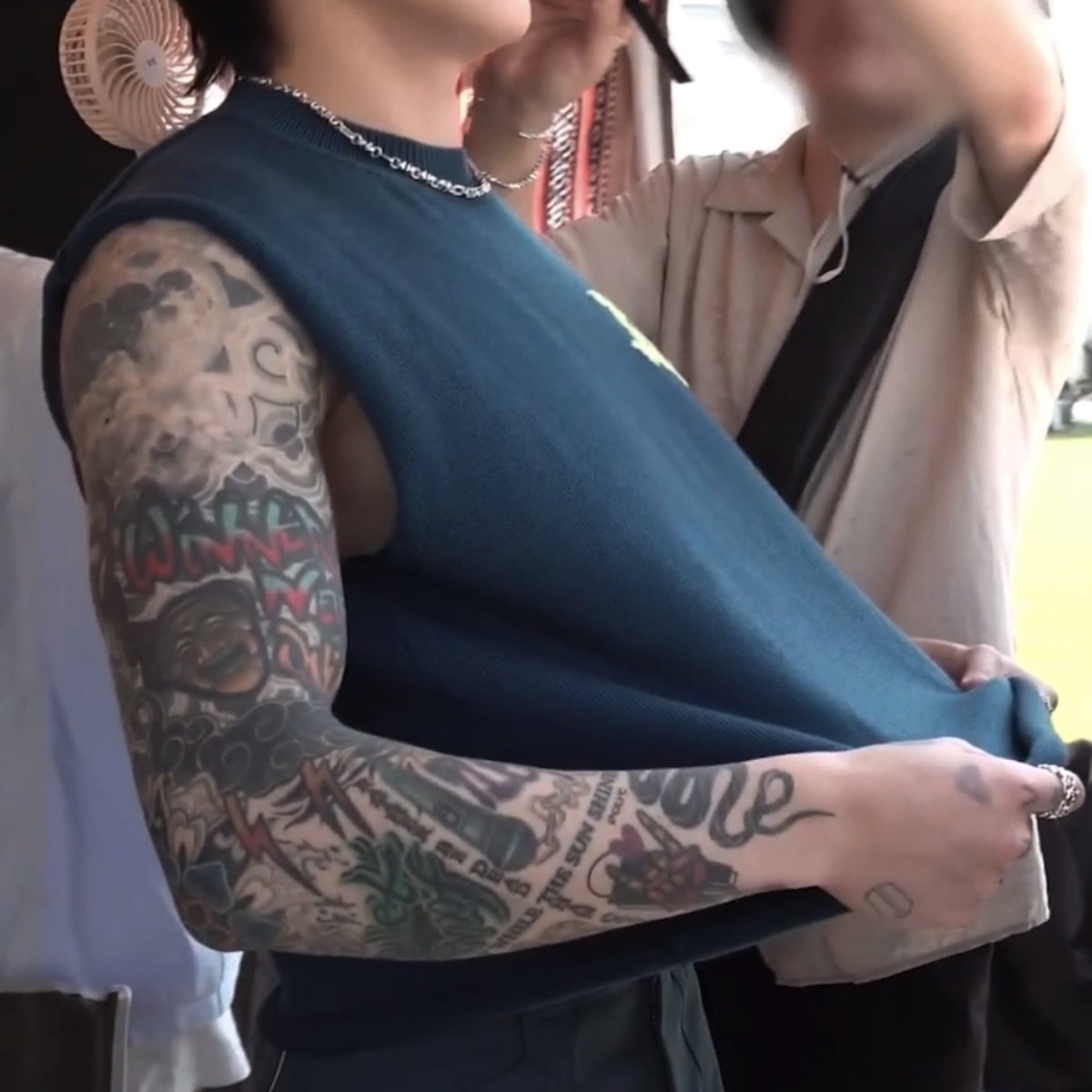 Thinking about my wolf nini &amp; master jk AU...sj would definitely be obsessed with gnawing on his master's thick meaty biceps. Jk would find it endearing bc wolfnini might act like he is oh so deadly &amp; scary but his fangs are teeny &amp; harmless; jk's arm is his fav chewtoy