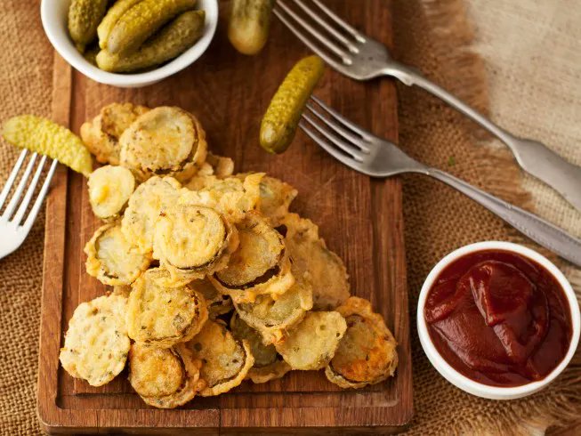 CDKitchen's tweet image. These battered and fried pickles are perfect for parties or game day gatherings, and can be served with a dipping sauce such as ranch dressing or ketchup. buff.ly/3i9LXtj