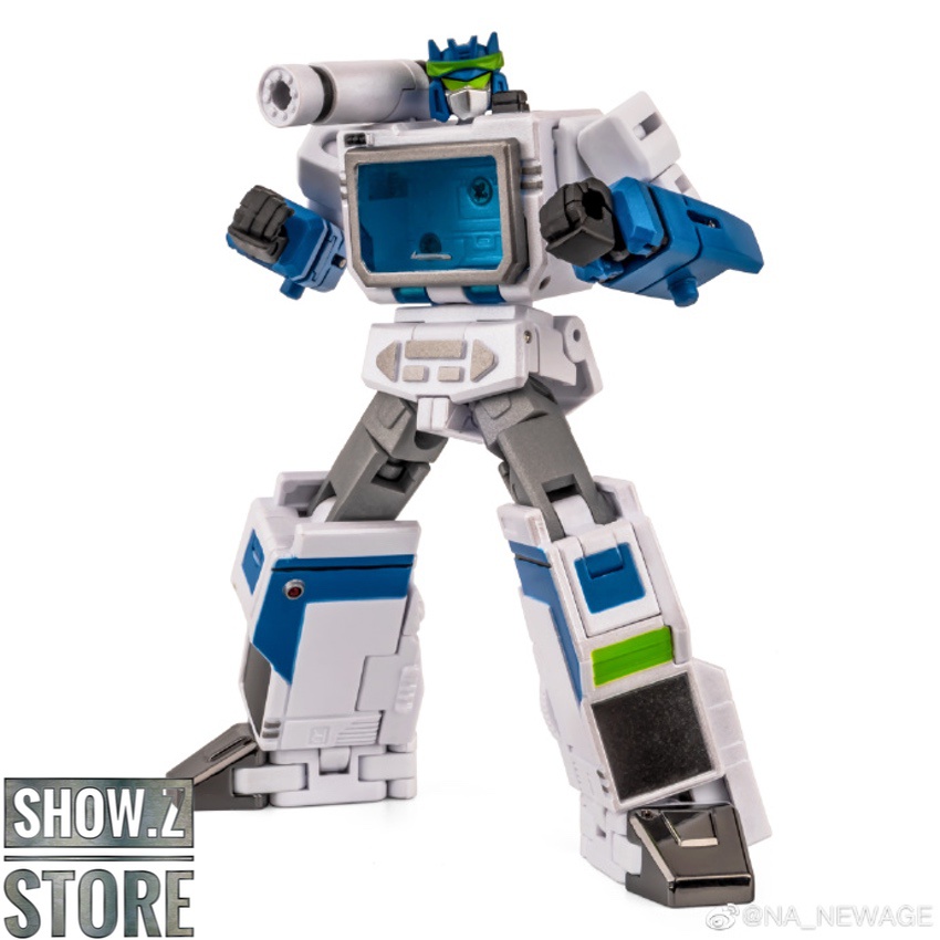 ShowZStore's tweet photo. [Coming Soon] Newage H21W Soundwave White Version w/ 3 Cassettes
Material: ABS, Die-cast
Height: 10.2cm / 4.01"
$59.99 Free Shipping
--------
👇links👇
https://t.co/Uo43mdyAwt

#aoyi #aoyimech #H6001 #Hightower 
#actionfigure #transformer #modelkit #showzstore #Showzdailyreport https://t.co/oUGZMsn1nb