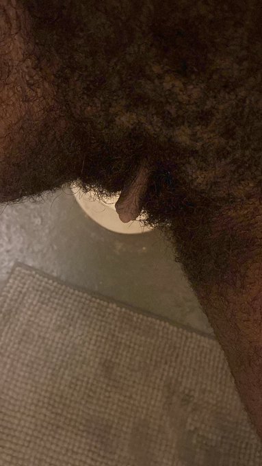 Who likes hairy dudes? https://t.co/5FEyRJOrDA