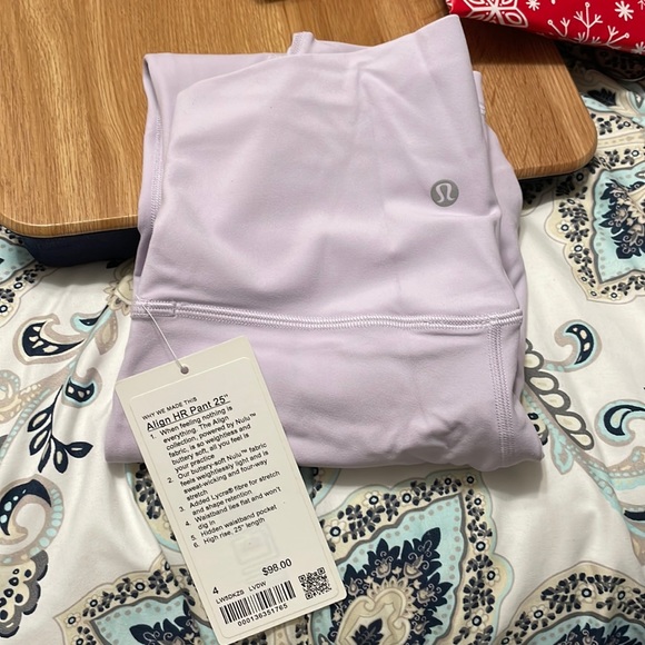 JanetSmithmodel's tweet image. So good I had to share! Check out all the items I'm loving on @Poshmarkapp #poshmark #fashion #style #shopmycloset #lululemonathletica #lululemon: posh.mk/jMwqpqWR4vb