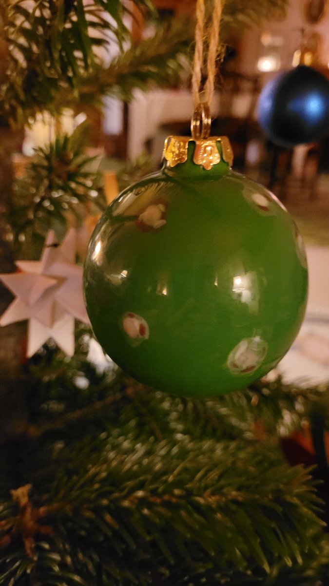 What's on your Christmas tree? Blastocystis bobbles, of course! #vacuolarstage #itsaparasitexmas