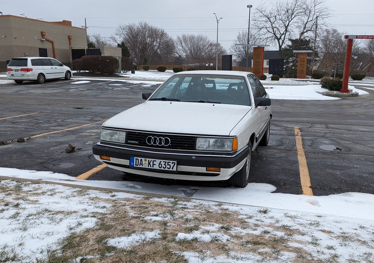 pmonshiz's tweet photo. This is a Good Winter Car (TM) https://t.co/BOZQA8dcTD