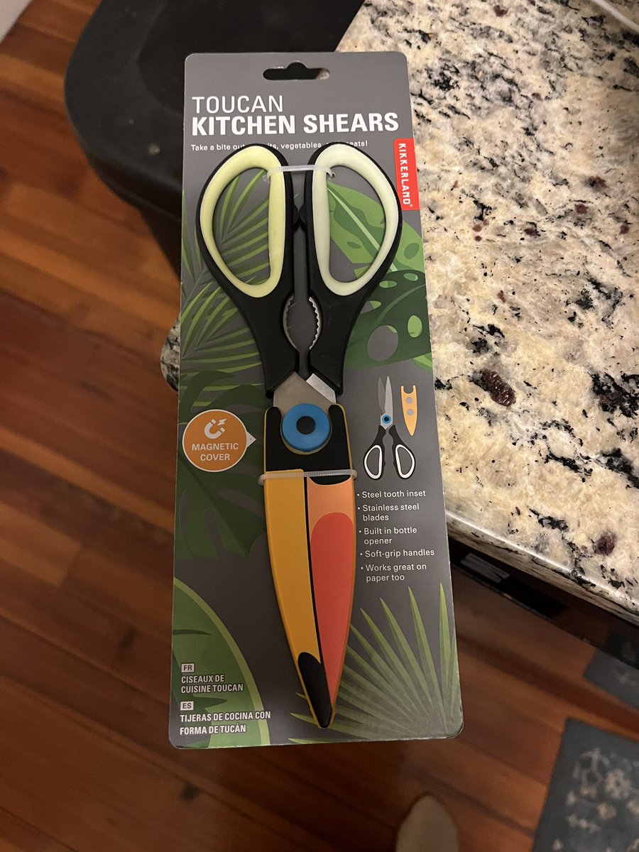meekerbeaker's tweet photo. My future mother in law bought me these Toucan kitchen scissors because they reminded her of me…what? https://t.co/IBzi13sXU8