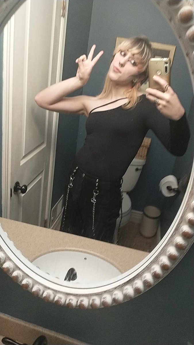 Possum π³οΈββ§οΈ on Twitter "A cute Christmas fit to share. What'd you get