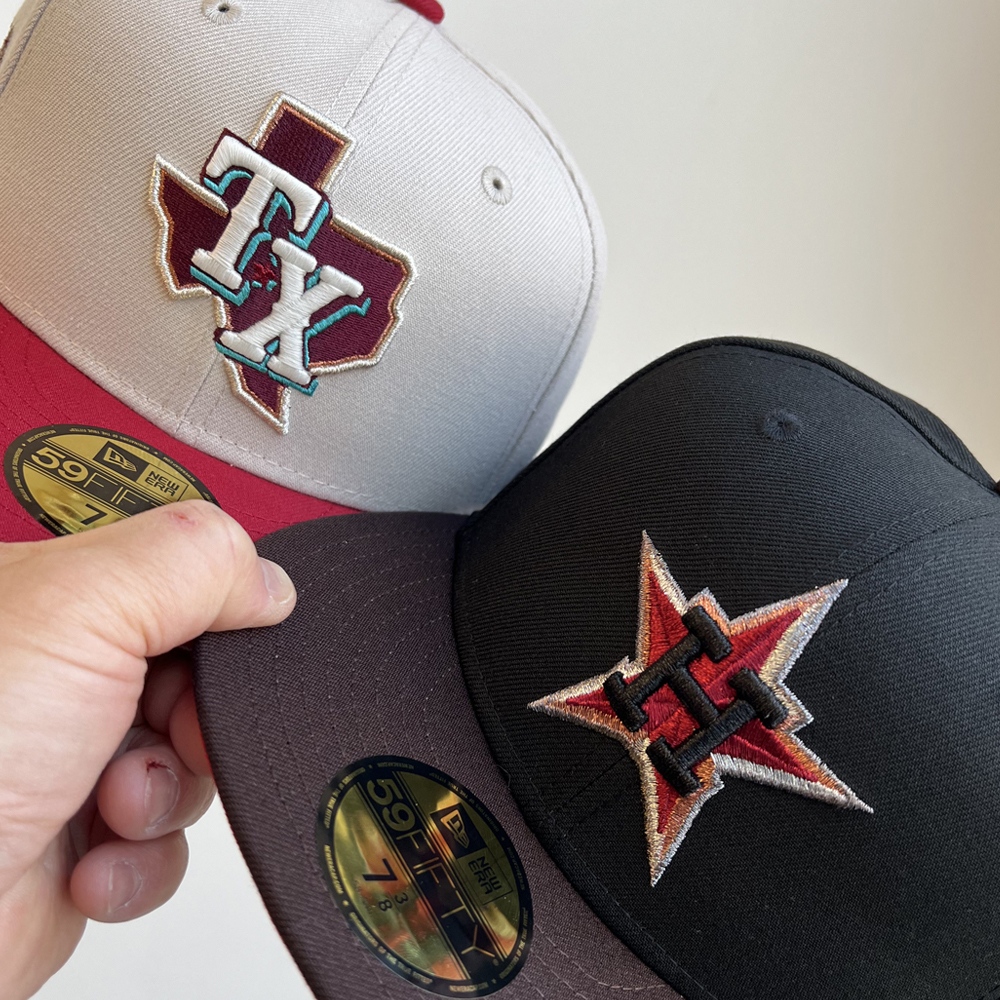 ECAP_CITY's tweet photo. New Fitteds will be releasing online - Thurs 12/29/22 ⏰ 6PM EST

https://t.co/sRGPb1KufA (🔝)

-

#Mrmets #Athletics #BlueJays #Pirates #Rangers #WhiteSox #Astros #Tigers #Twins #Angels #Rockies #Mets #INDIANS #Mariners #Expos #ECAPCITY #59fifty #neweraCap https://t.co/Ju0wDwI7Kj