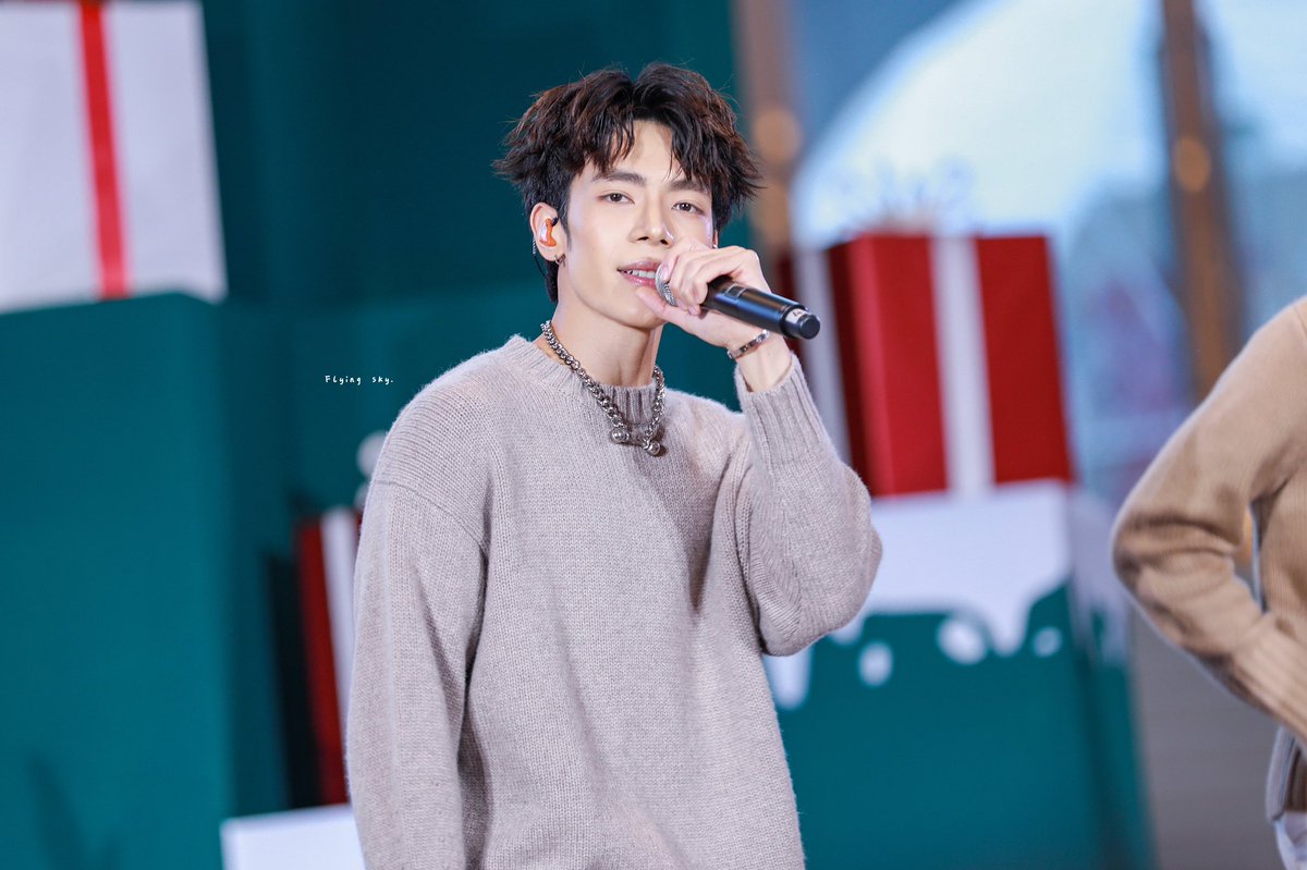 flyingsky1997's tweet photo. 221224 

😍😍

#WintercallingxATLAS 
#JetATLAS #ATLAS_TH https://t.co/NYTIKsy8yg