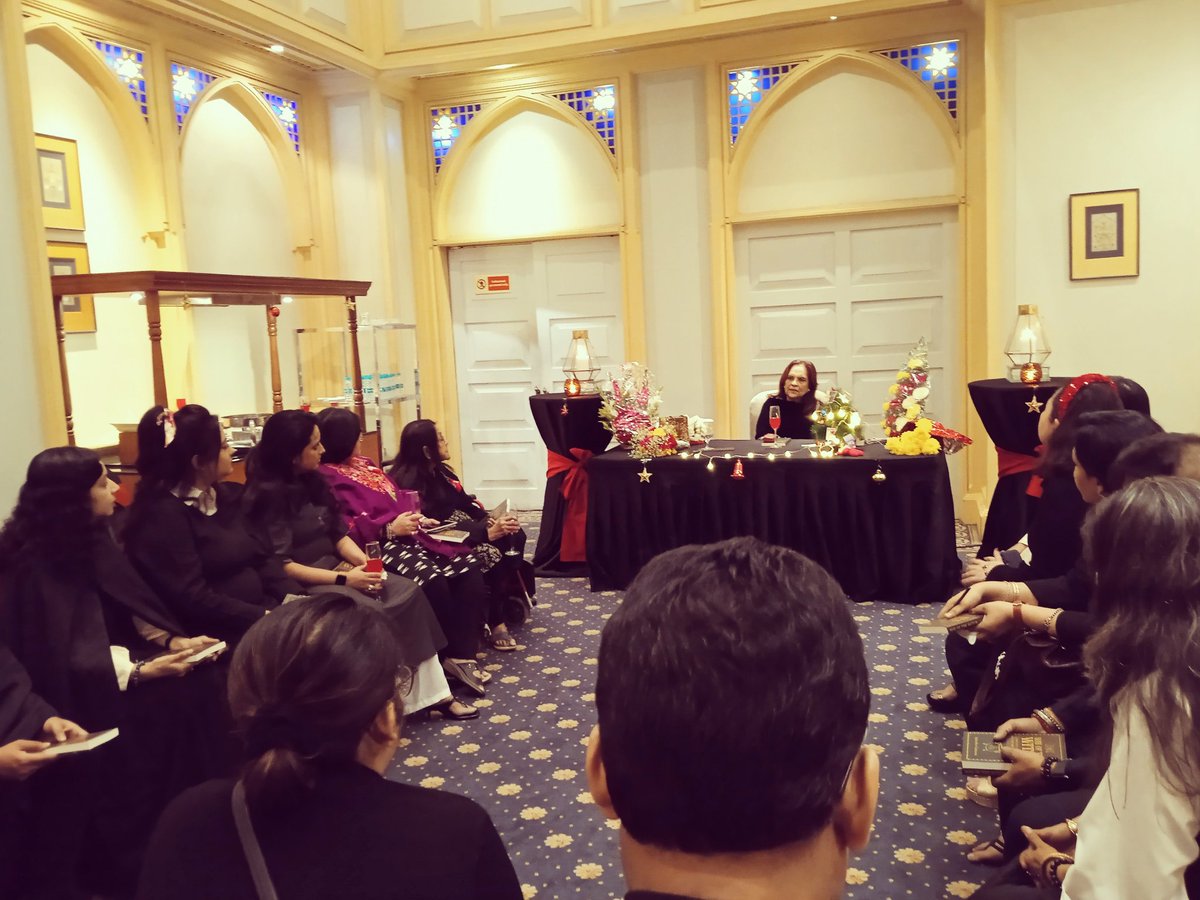 BelovedWitch2's tweet photo. Discussing #wayofthewitch @HarperCollins at a #wiccanbrigade #ChristmasEve gathering at @TajBengal 

#newbook #witchcraft #wicca https://t.co/etDhbqopLW