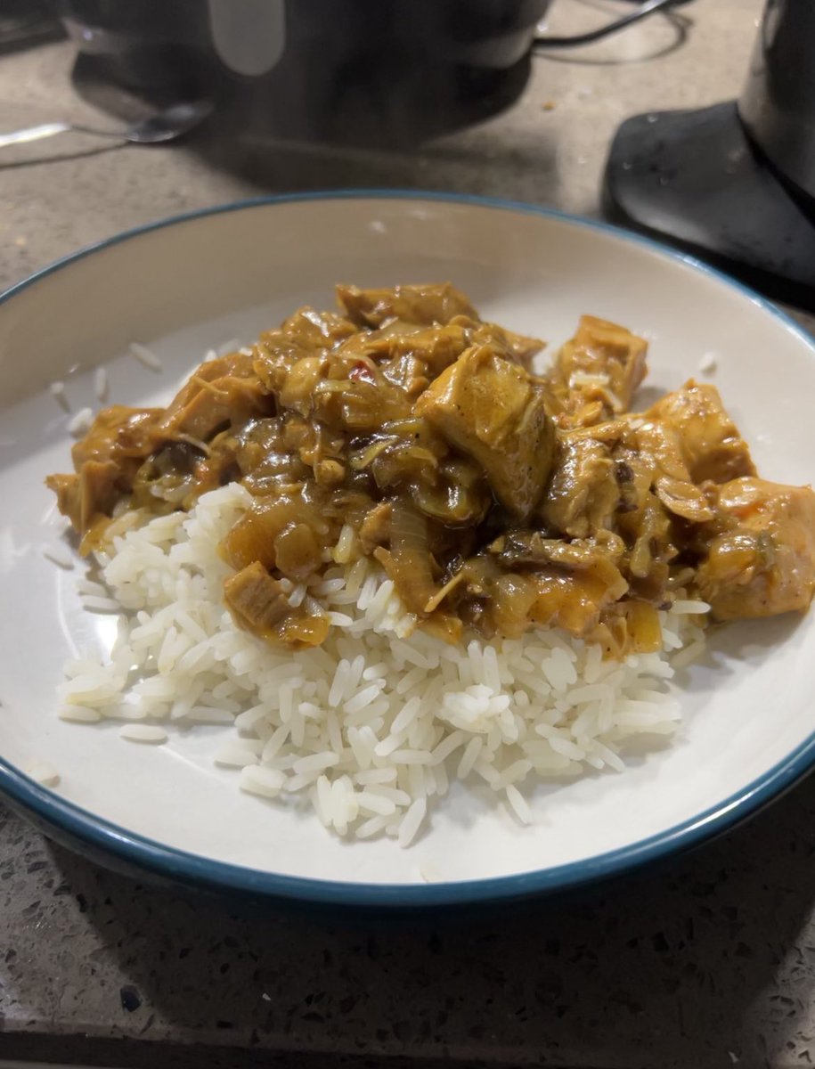 Eddiek62's tweet photo. Anyone else on the Boxing day turkey curry? #essentialeating https://t.co/G7Xl87RJeg