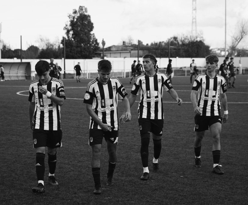 Vuelta al trabajo!!⚫️⚪️ <a href="/CDBLaAcademia/">La Academia CD Badajoz</a>  <a href="/CDBadajoz/">CD Badajoz</a>