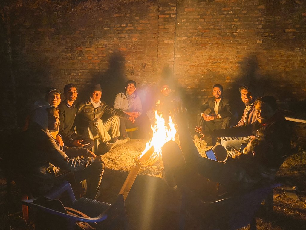 joshi_seren1's tweet photo. Bright lights, winter nights.
Jay Nepal !! @BinodRajJoshi3 @purimanoj_11 https://t.co/Ivac1SawZT